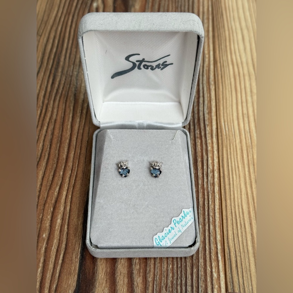 New Storrs Glacial Pearl Blue Jeweled Highland Cow Stud Earrings